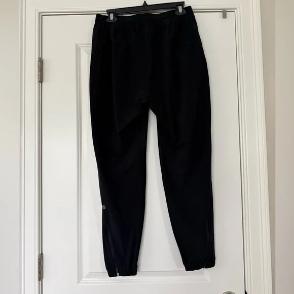 Lululemon Adapted State High-Rise Jogger Regular in Black (8) - Picture 3 of 5